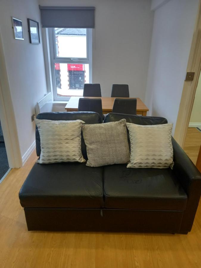 Apartment With Roof Terrace Close To City Centre Cardiff Eksteriør billede